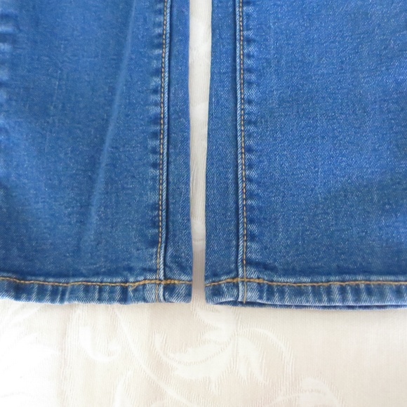 Old Navy Pull On Skinny Jeans Size 8 - Picture 4 of 8